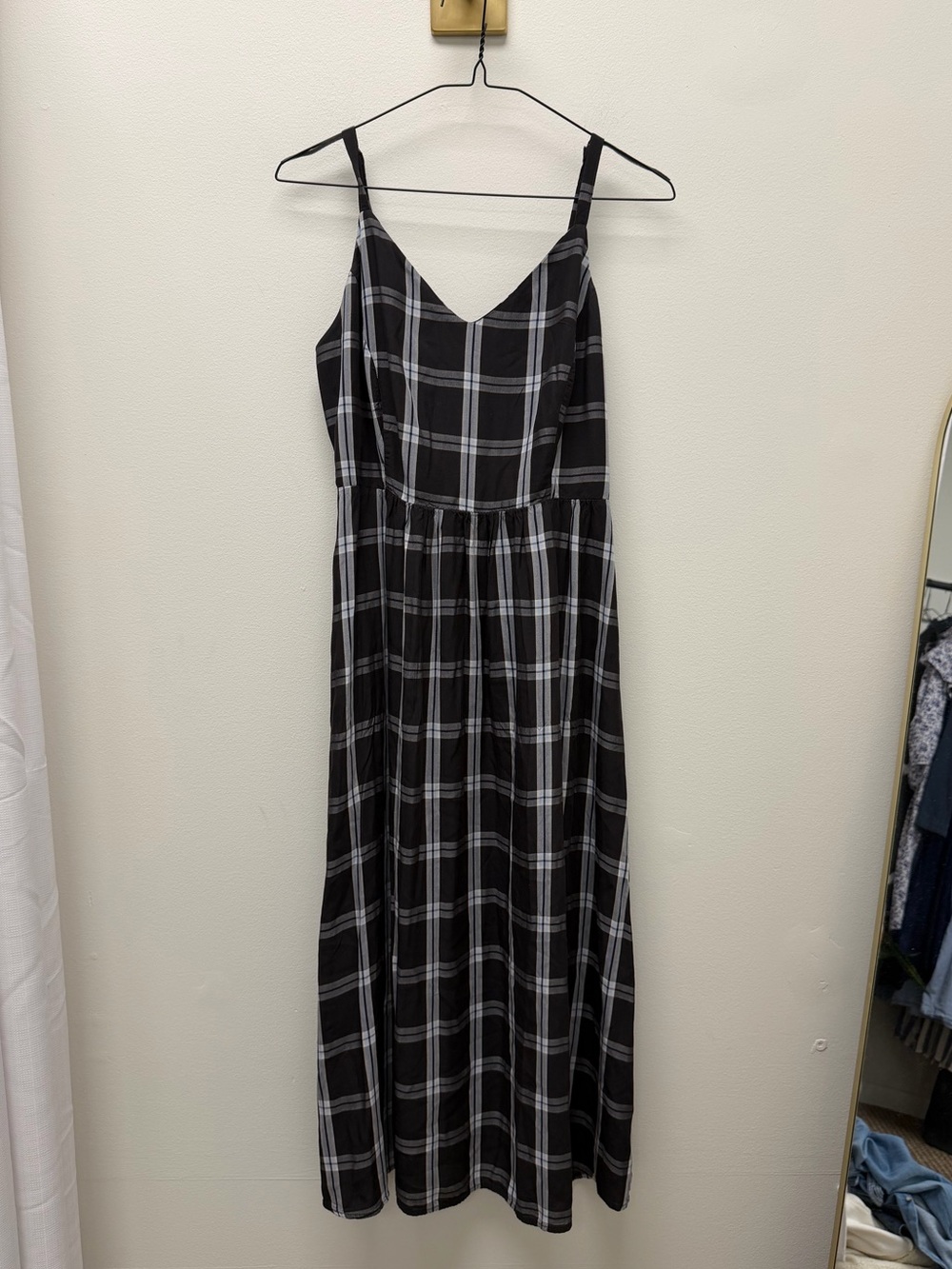 OLD NAVY Black Plaid Maxi Slip Dress with Spaghetti Straps. sz medium
